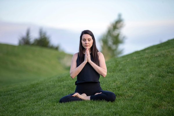 Comment les applications de méditation guidée peuvent-elles soutenir la gestion de la douleur ?