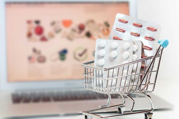 Guide pratique : comment choisir les bons produits dans une pharmacie en ligne ?