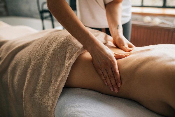Découvrez l'art du massage érotique haut de gamme à Paris